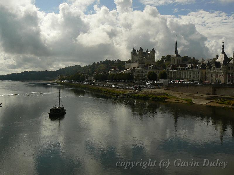 Saumur from the Loire P1130489.JPG